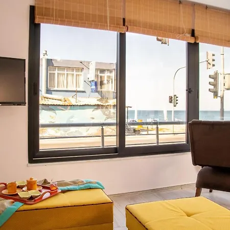 Daire Colorful Apartment With Sea View Near Sea In Guzelbahce, Izmir *
